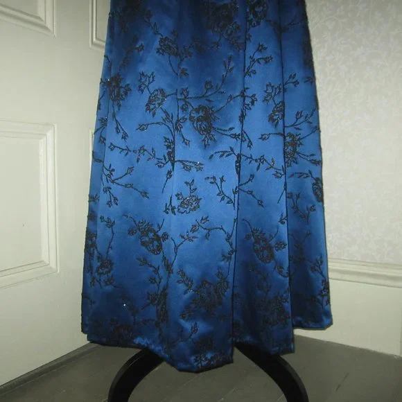 Chetta B Evening full length royal blue satin skirt w black beaded roses, sz 12